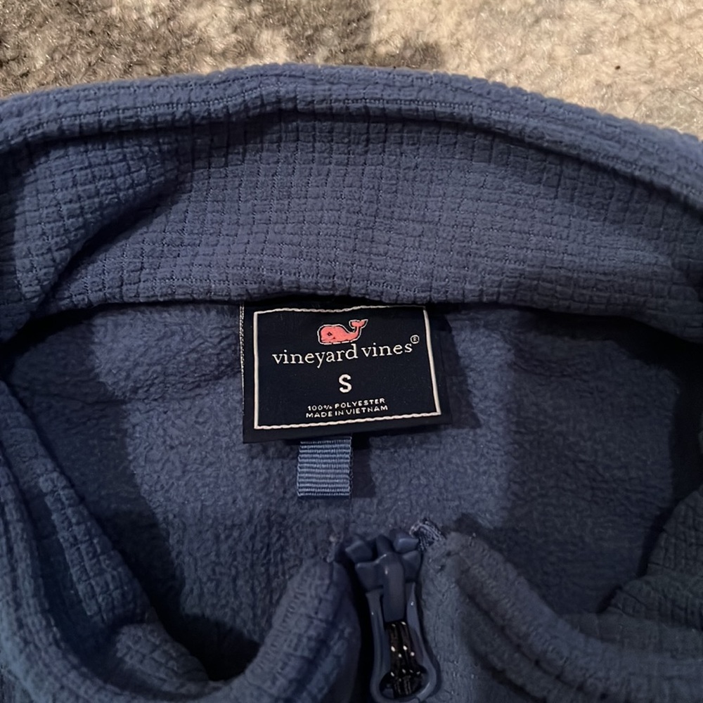 Vineyard Vines Pullover - image 3